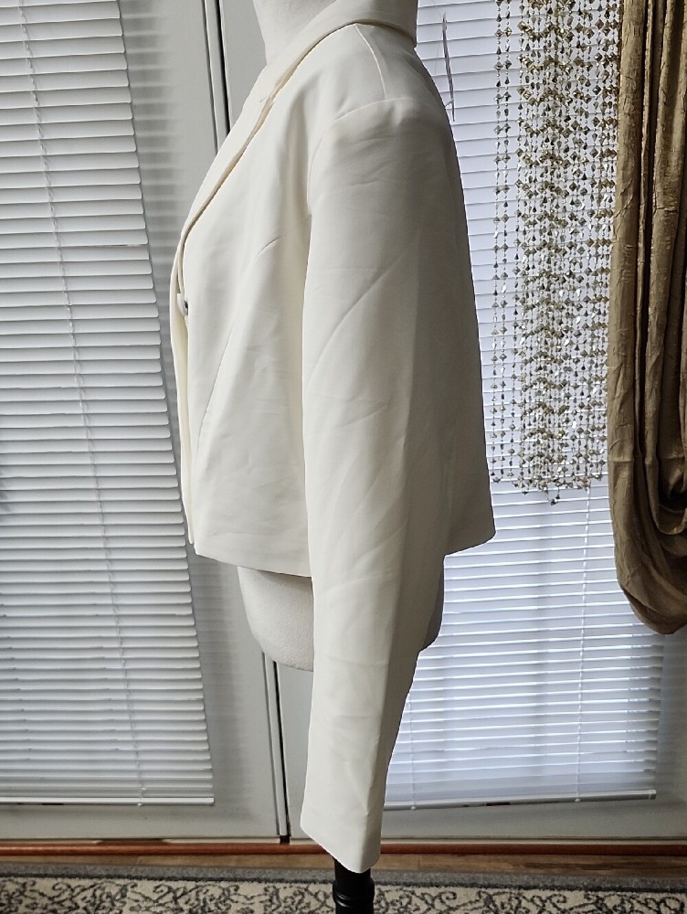 Fashion to Figure Cropped Double-Breasted Ivory Blazer - Picture 2 of 5